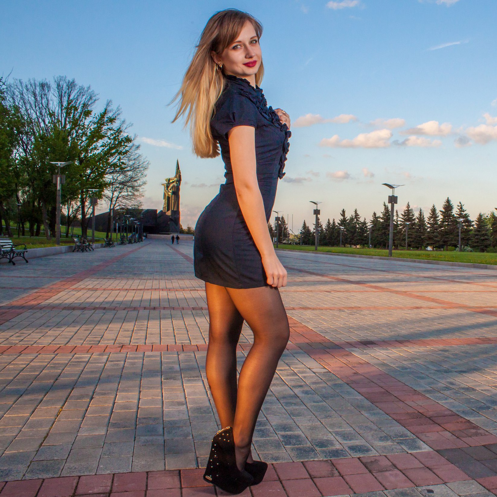 России девушки юбки